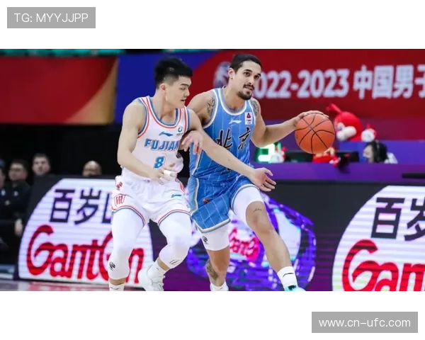 陈盈骏单节9分引领北京攻势，后卫线补强见效