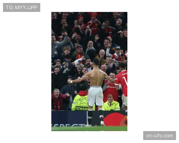 比赛第90分钟，弗拉霍维奇打入制胜球后脱衣庆祝